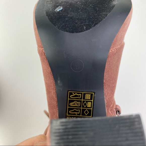 So me Women's Suede Lace Up Block Heels Ankle Boot - Picture 8 of 8